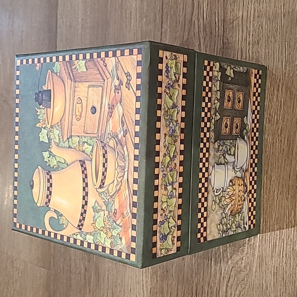 Bobs Primitive Box